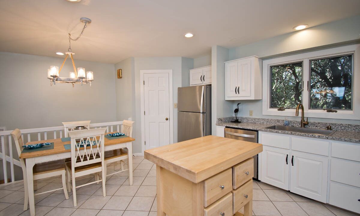 Photo of Kitchen in Pine Knoll Shores
