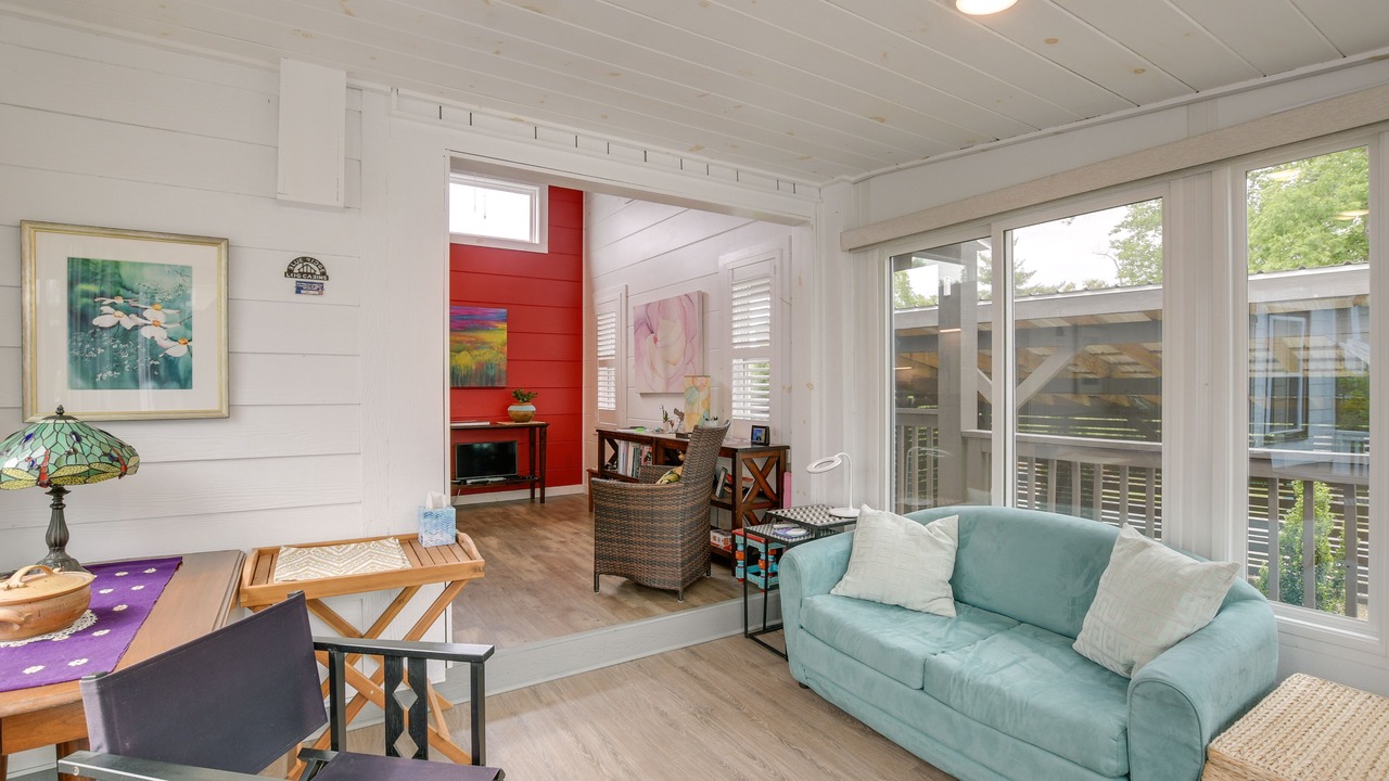 Photo of Livingroom in Upward