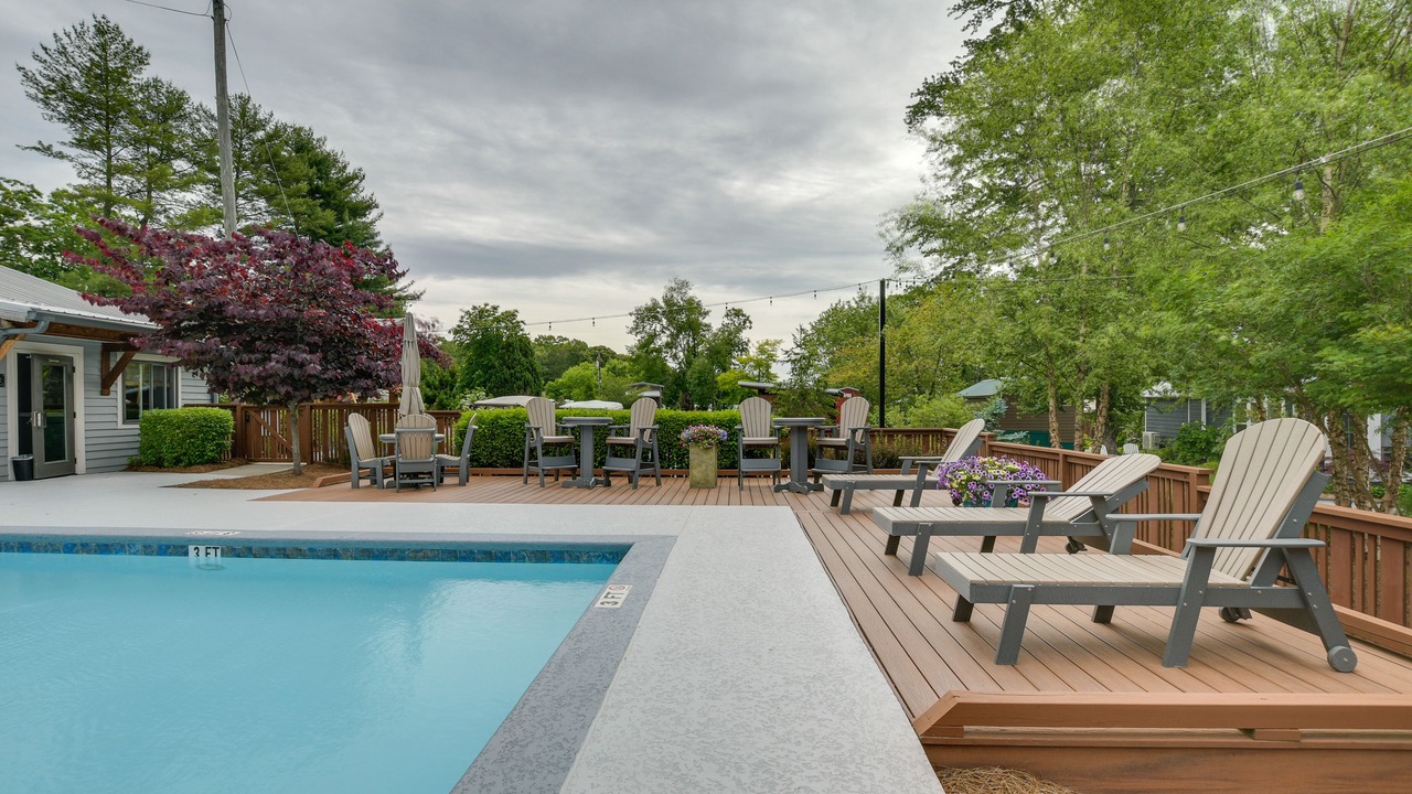 Photo of Outdoor in Upward