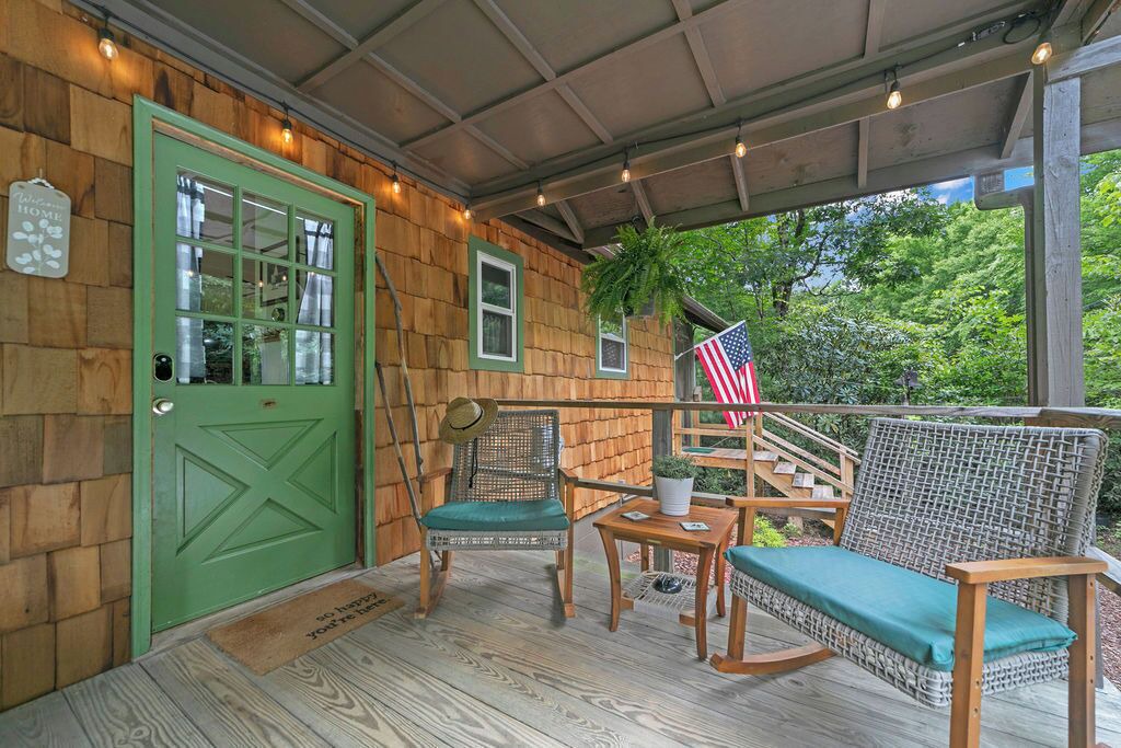 Photo of Patio Balcony in Brevard