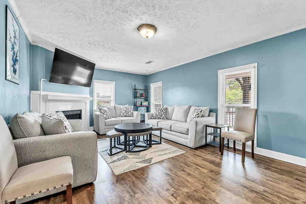 Photo of Livingroom in Mooresville