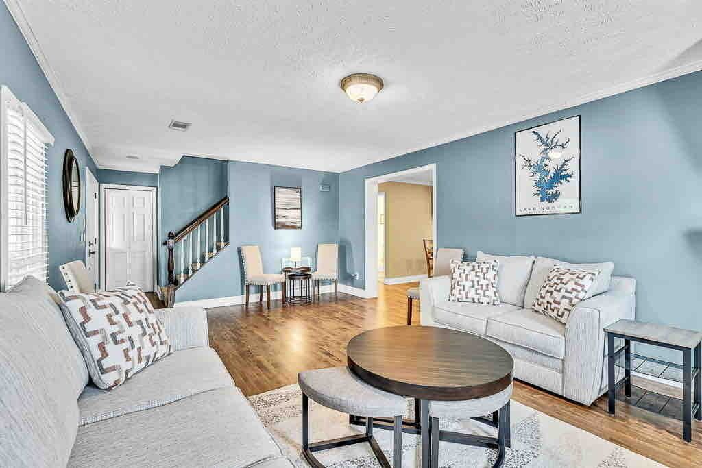 Photo of Livingroom in Mooresville