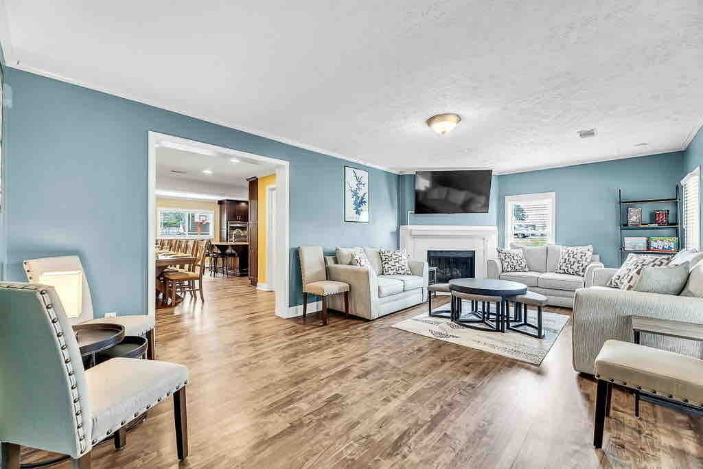 Photo of Livingroom in Mooresville