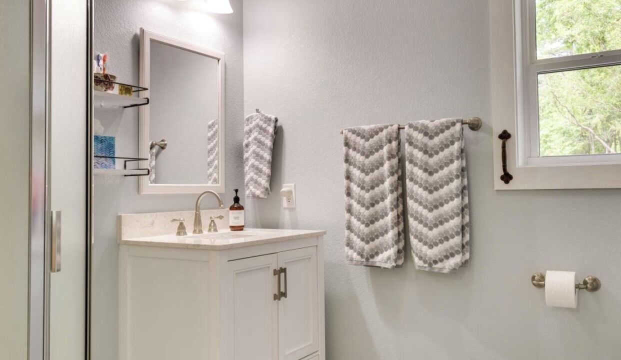 Photo of Bathroom in Murphy