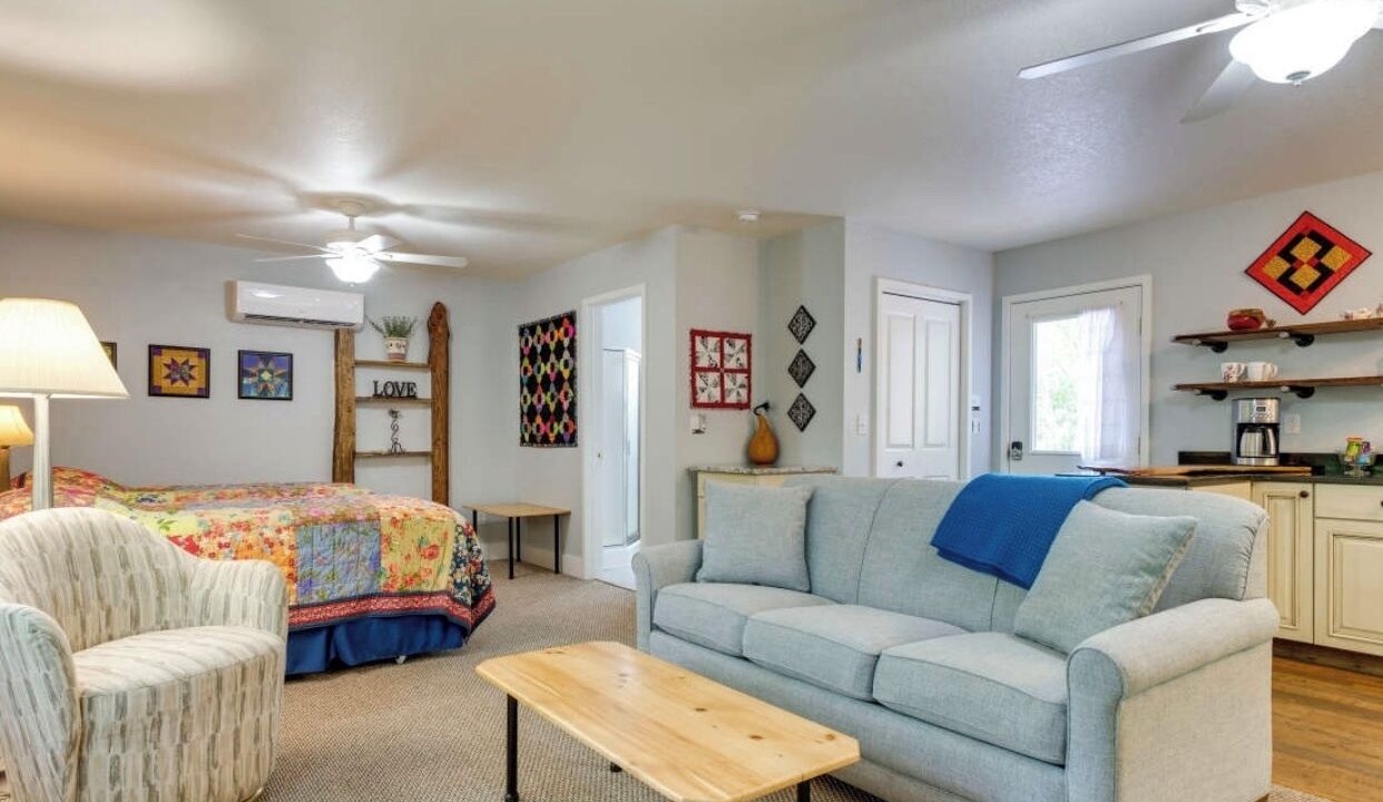 Photo of Livingroom in Murphy