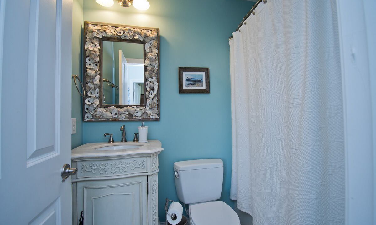 Photo of Bathroom in Pine Knoll Shores