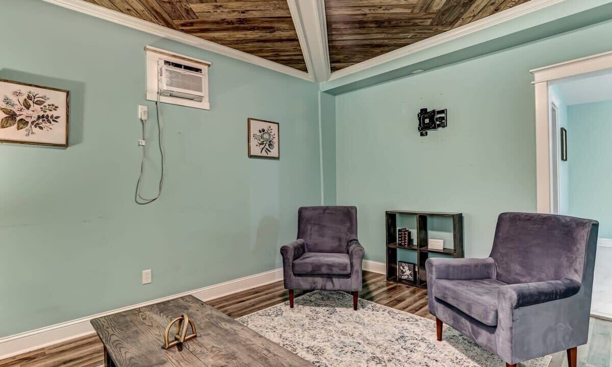 Photo of Livingroom in Montgomery
