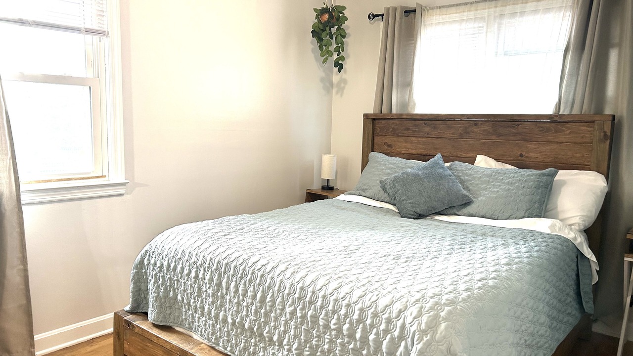 Photo of Bedroom in Stokes