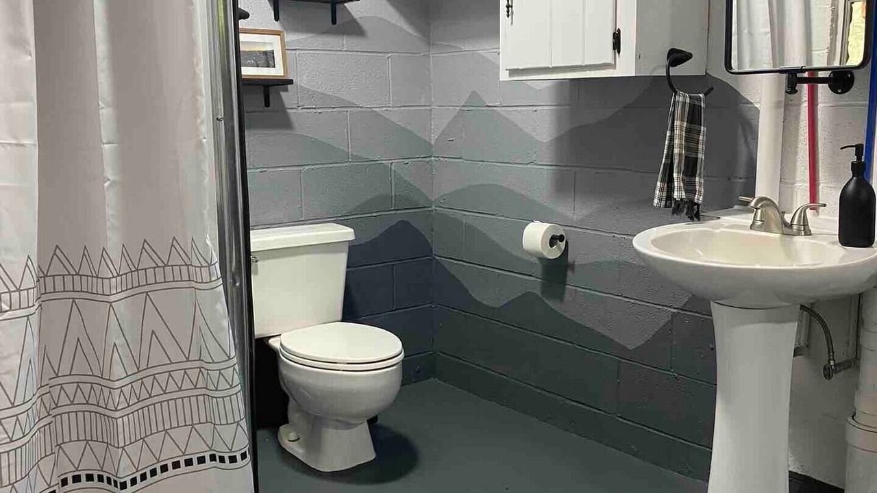 Photo of Bathroom in Wilkes County