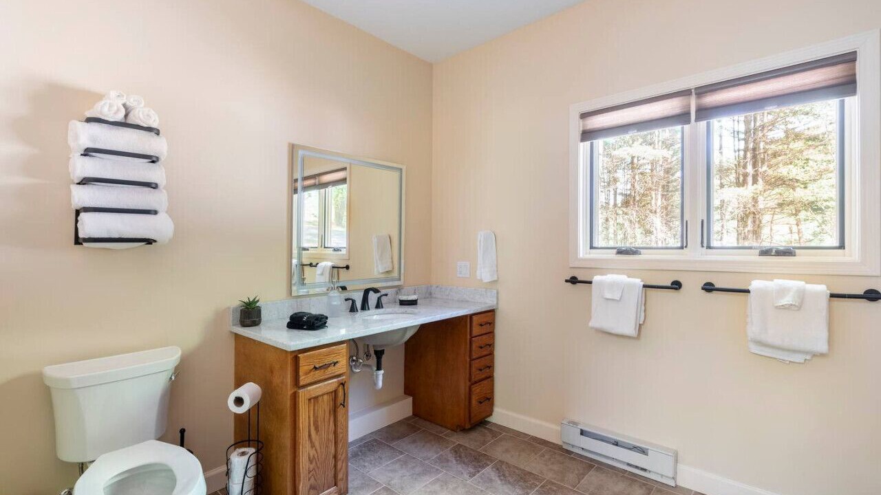 Photo of Bathroom in Marshall
