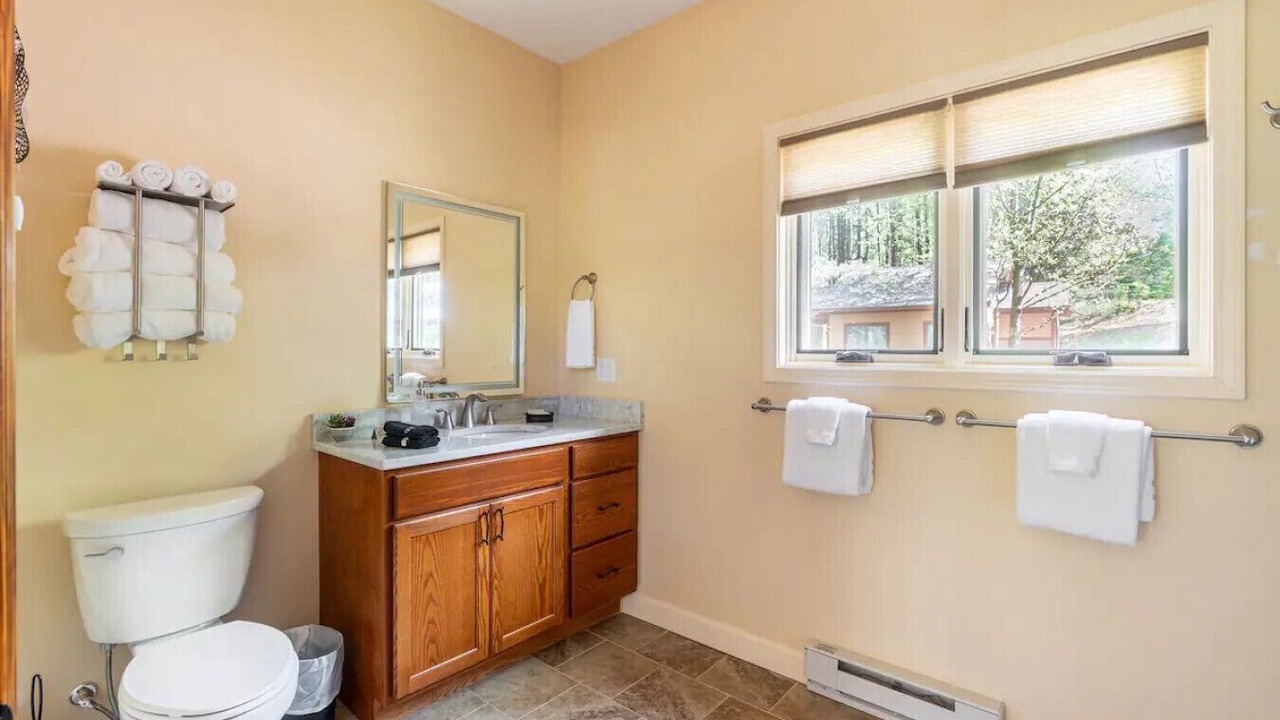 Photo of Bathroom in Marshall