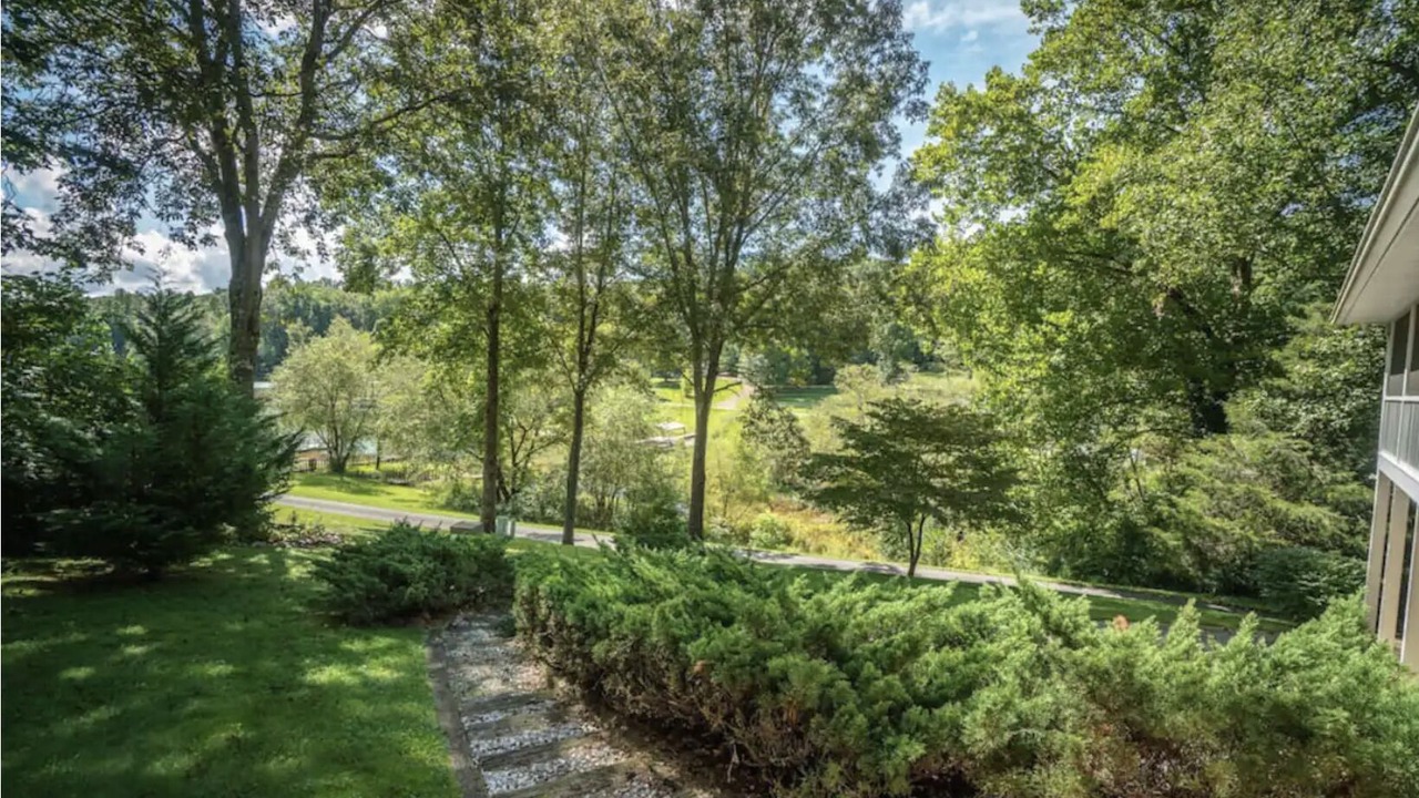 Photo of Outdoor in Hayesville