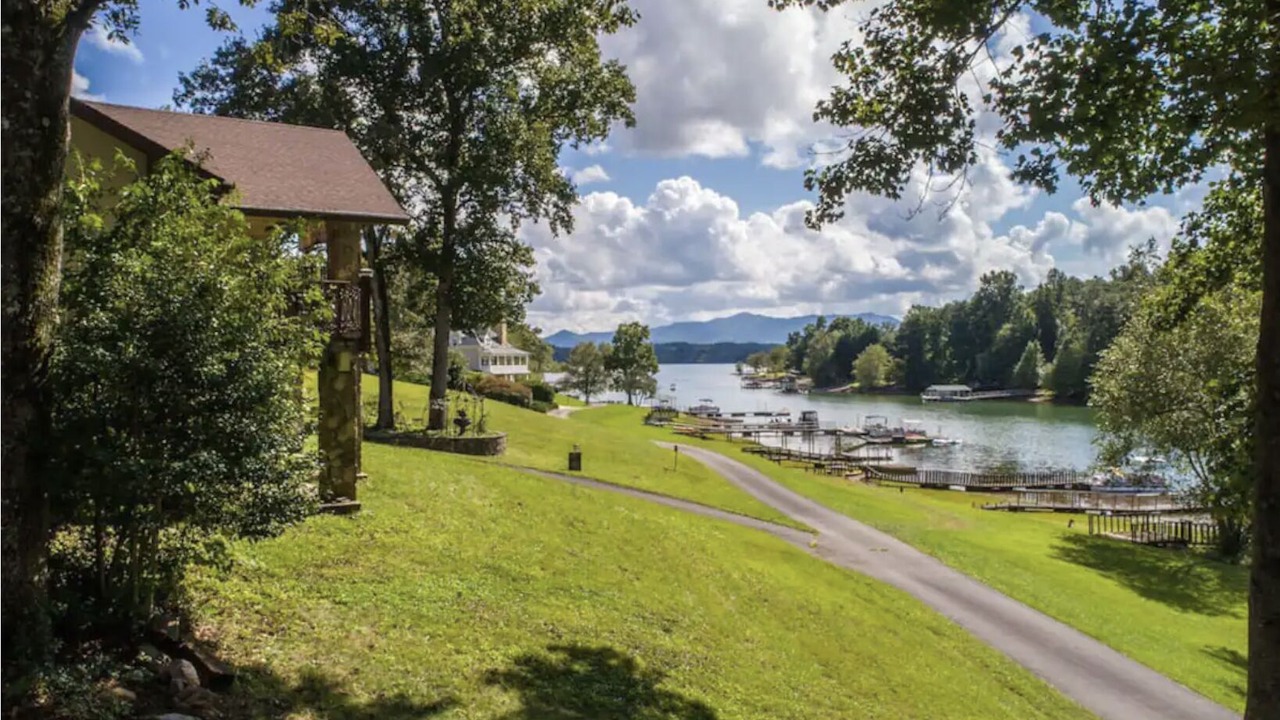 Photo of Outdoor in Hayesville