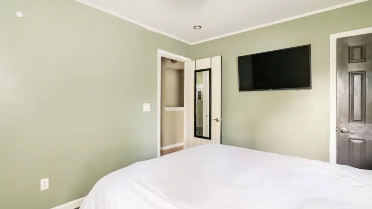 Photo of Bedroom in Huntersville