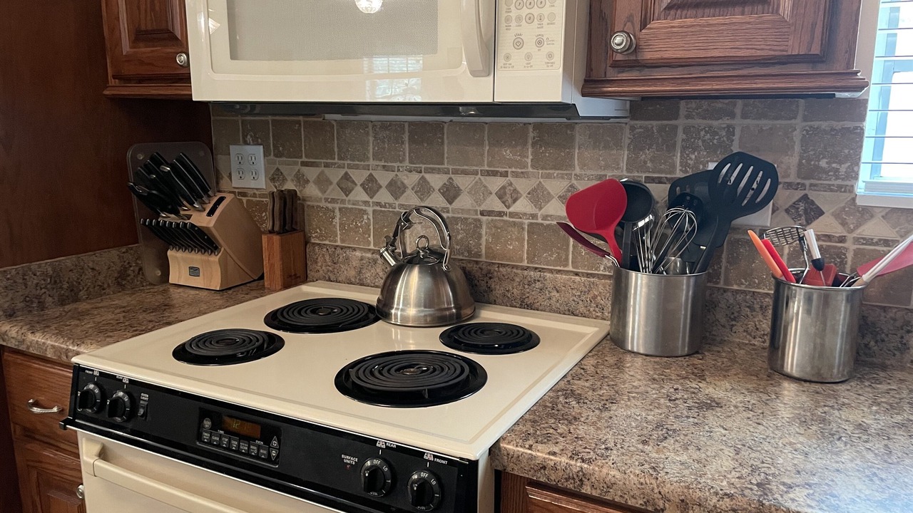 Photo of Kitchen in Guntersville