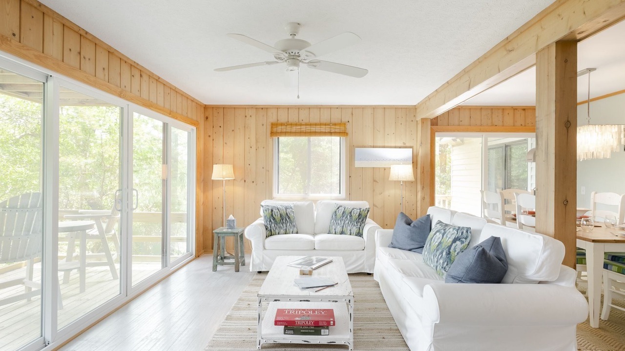 Photo of Livingroom in Bald Head Island