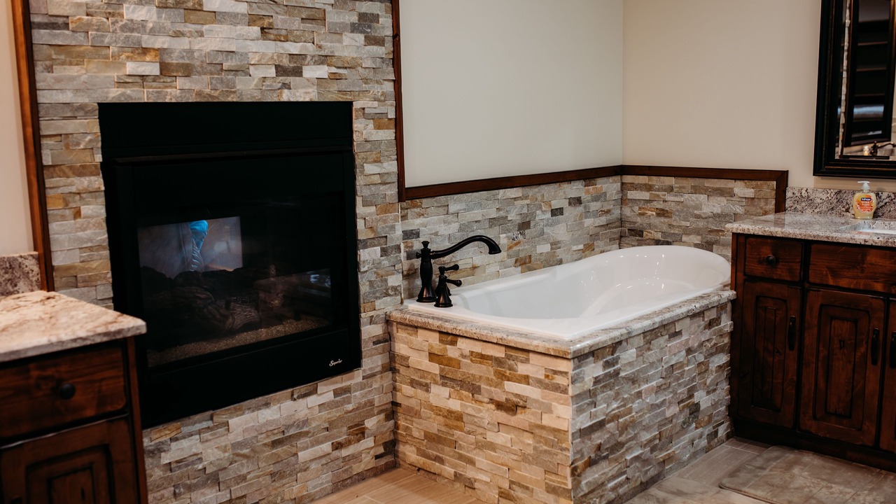 Photo of Bathroom in Newland
