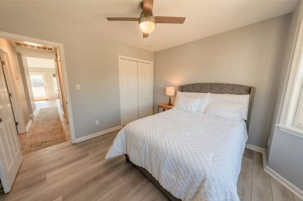 Photo of Bedroom in Sea Scape