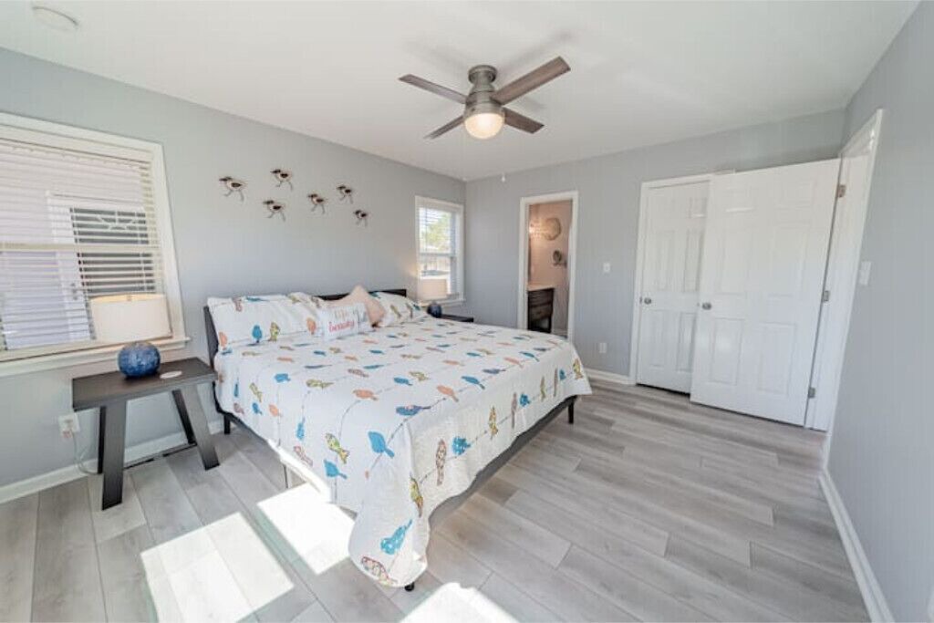Photo of Bedroom in Sea Scape