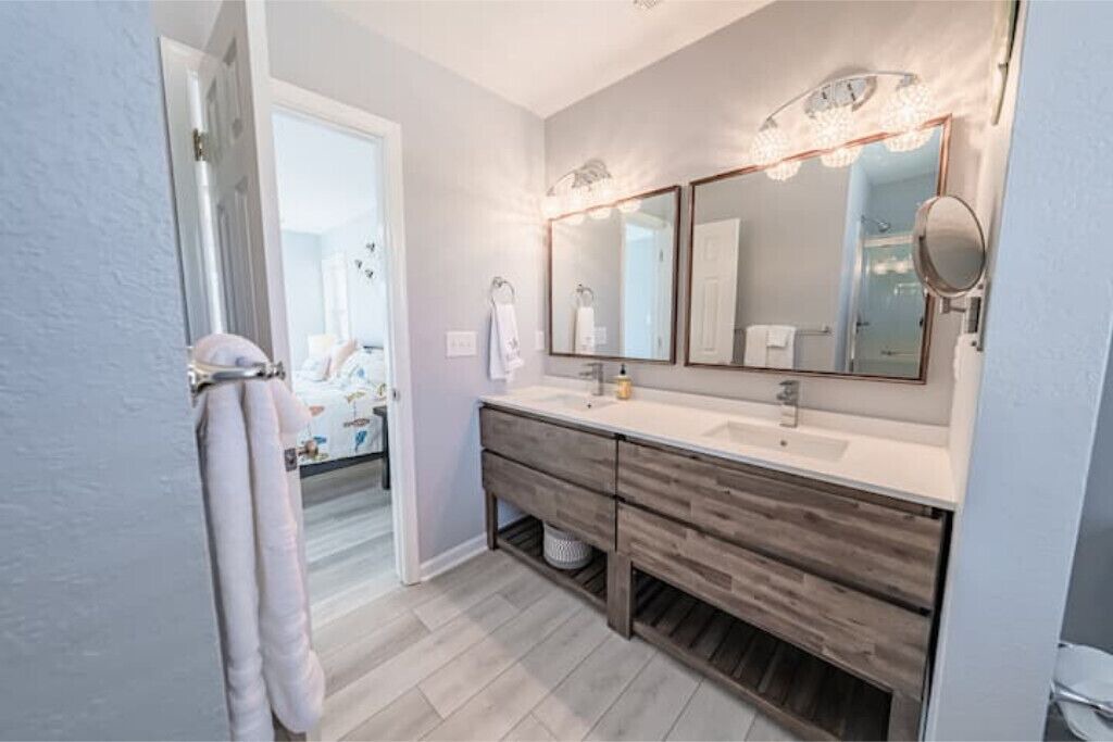 Photo of Bathroom in Sea Scape