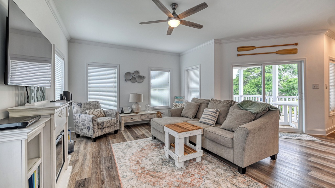 Photo of Livingroom in Island Oaks