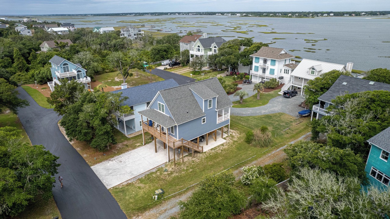 Photo of Outdoor in Island Oaks