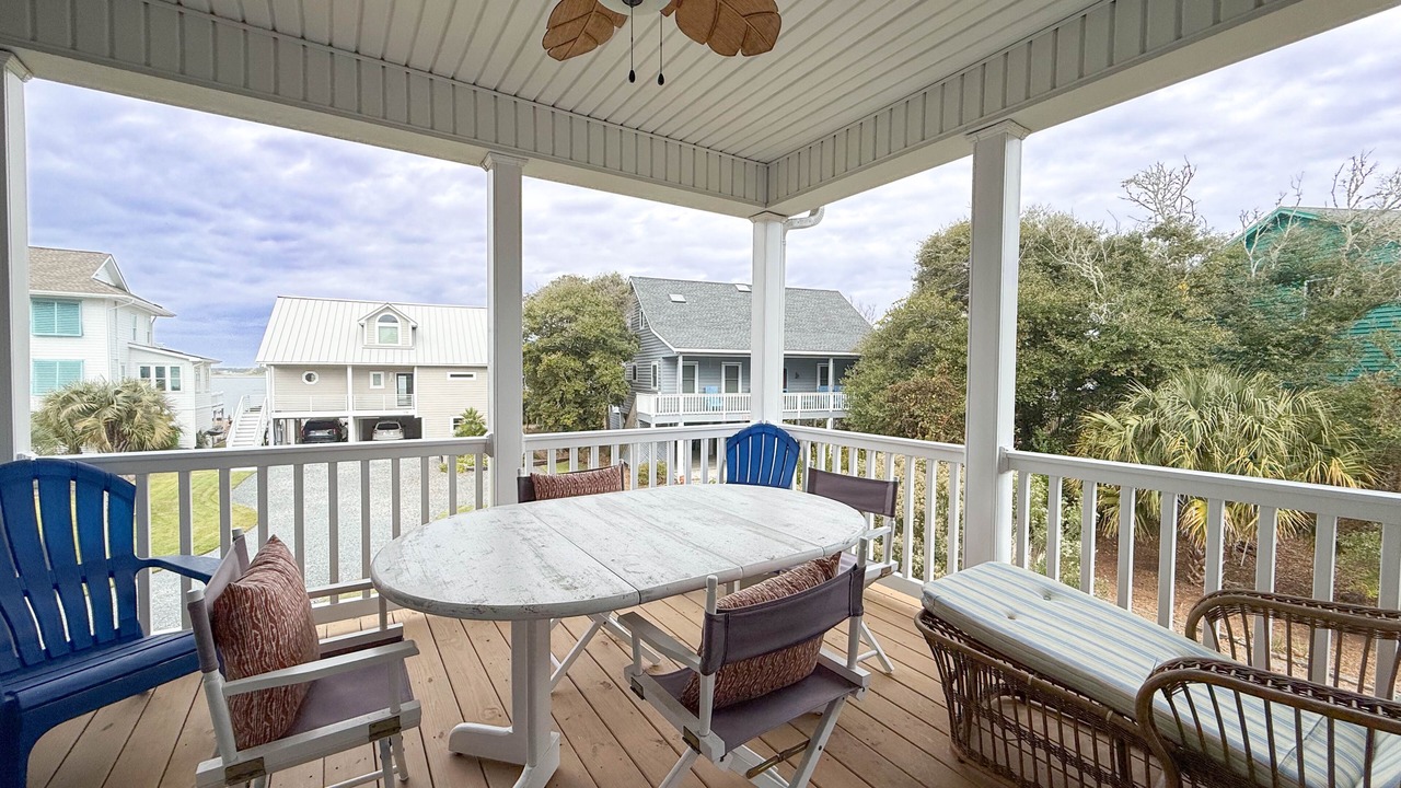 Photo of Outdoor in Island Oaks