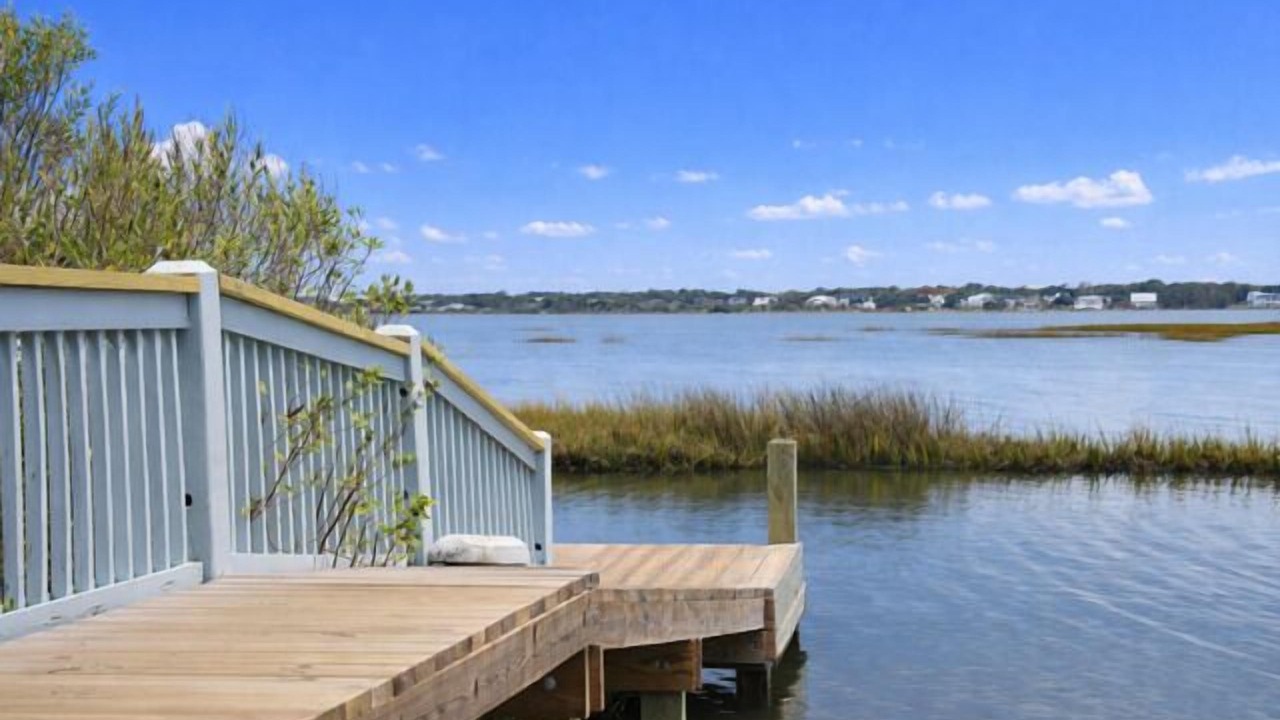 Photo of Outdoor in Island Oaks