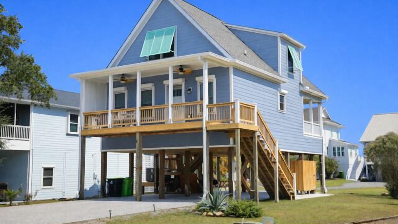 Photo of Outdoor in Island Oaks