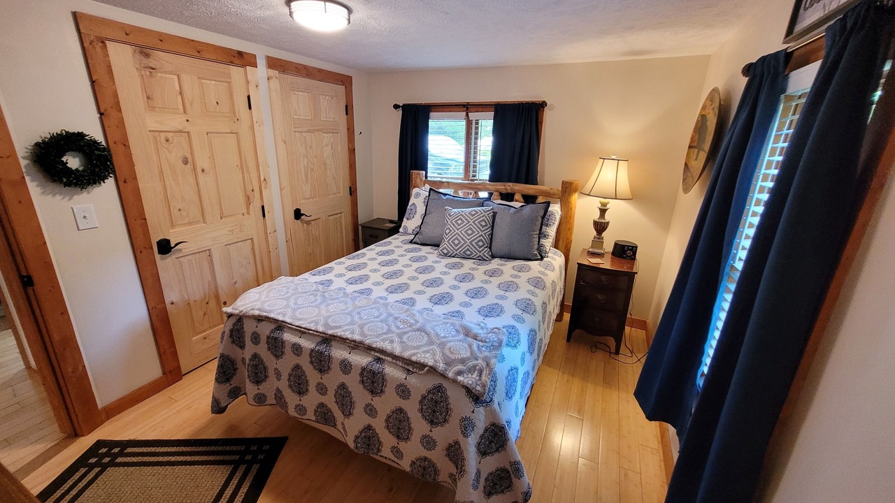 Photo of Bedroom in Warrensville