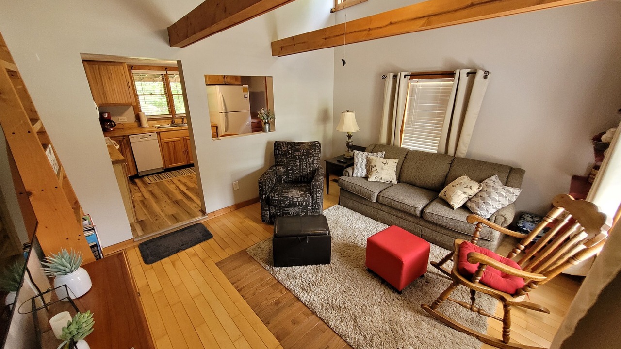 Photo of Livingroom in Warrensville