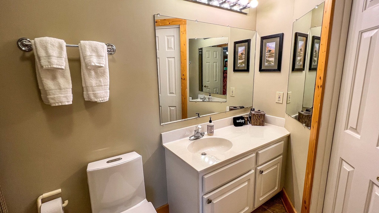 Photo of Bathroom in West Jefferson