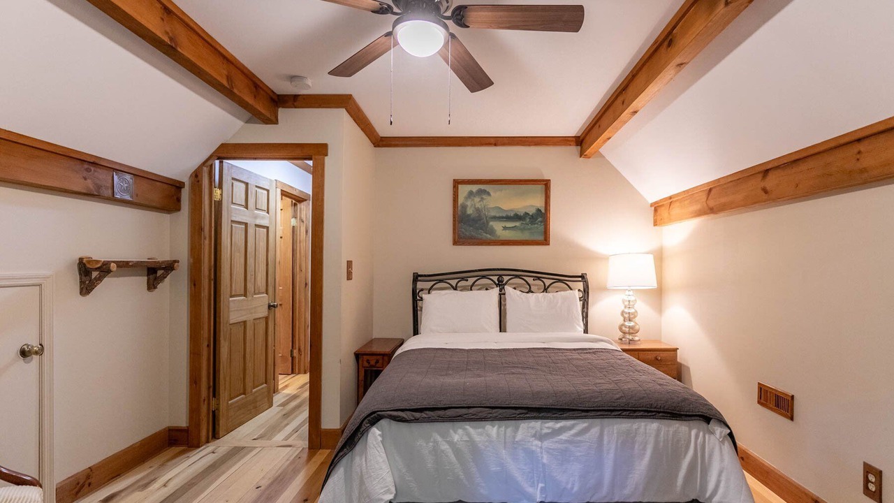 Photo of Bedroom in Zionville