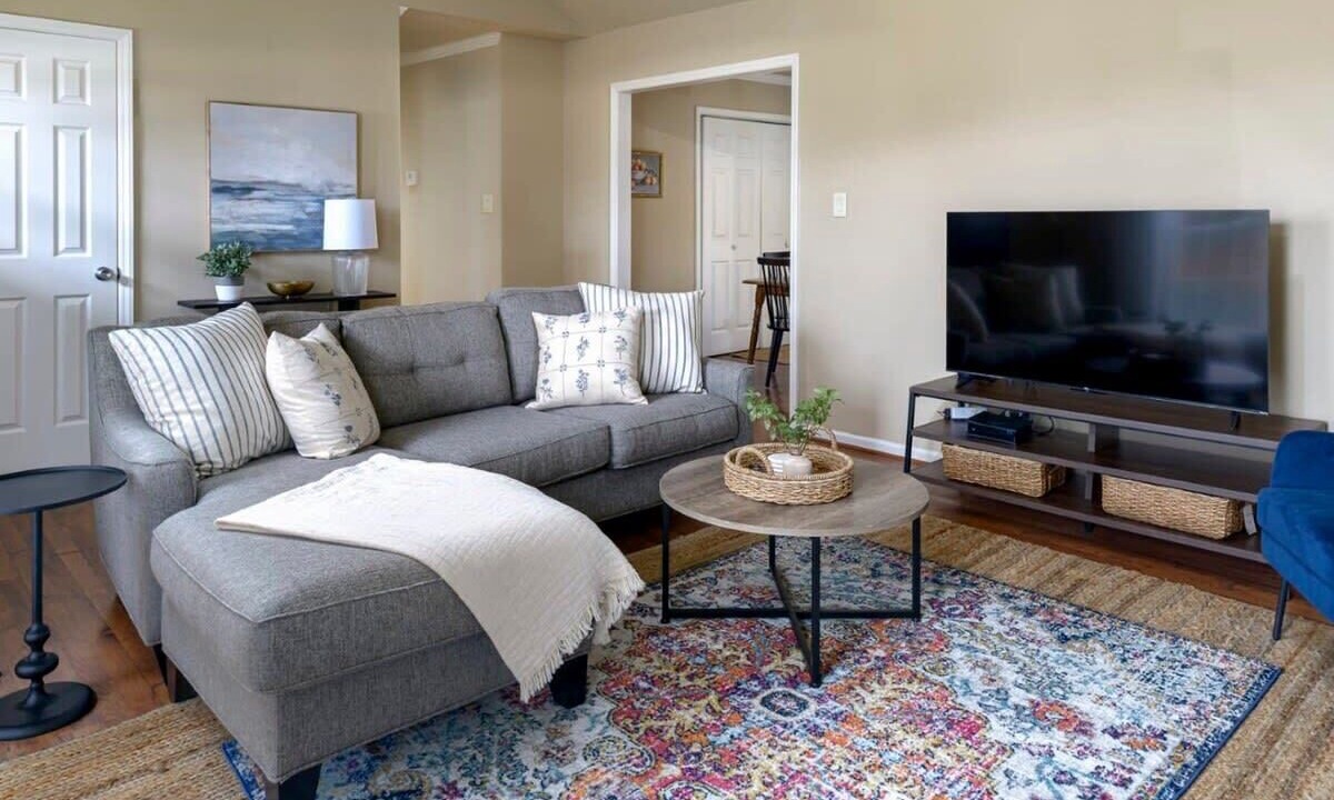 Photo of Livingroom in Pineville