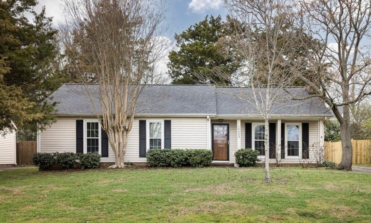 Photo of Outdoor in Pineville