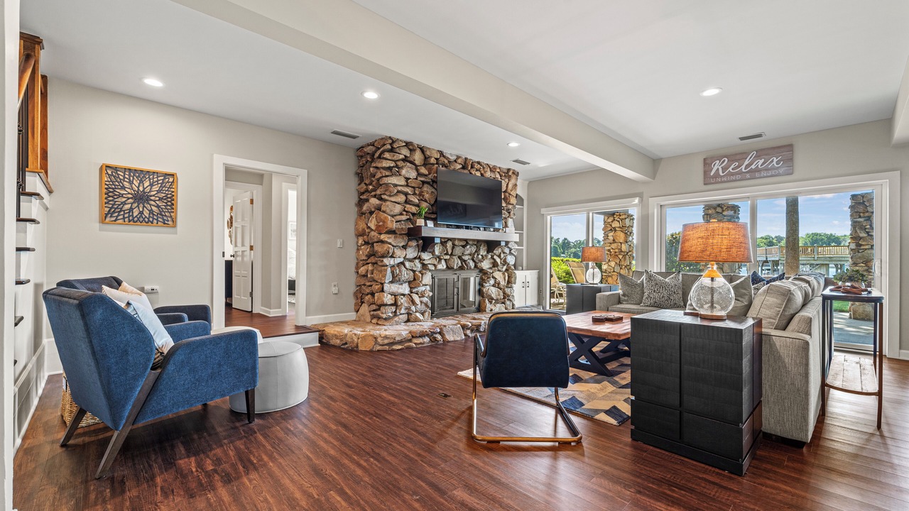 Photo of Livingroom in Troutman