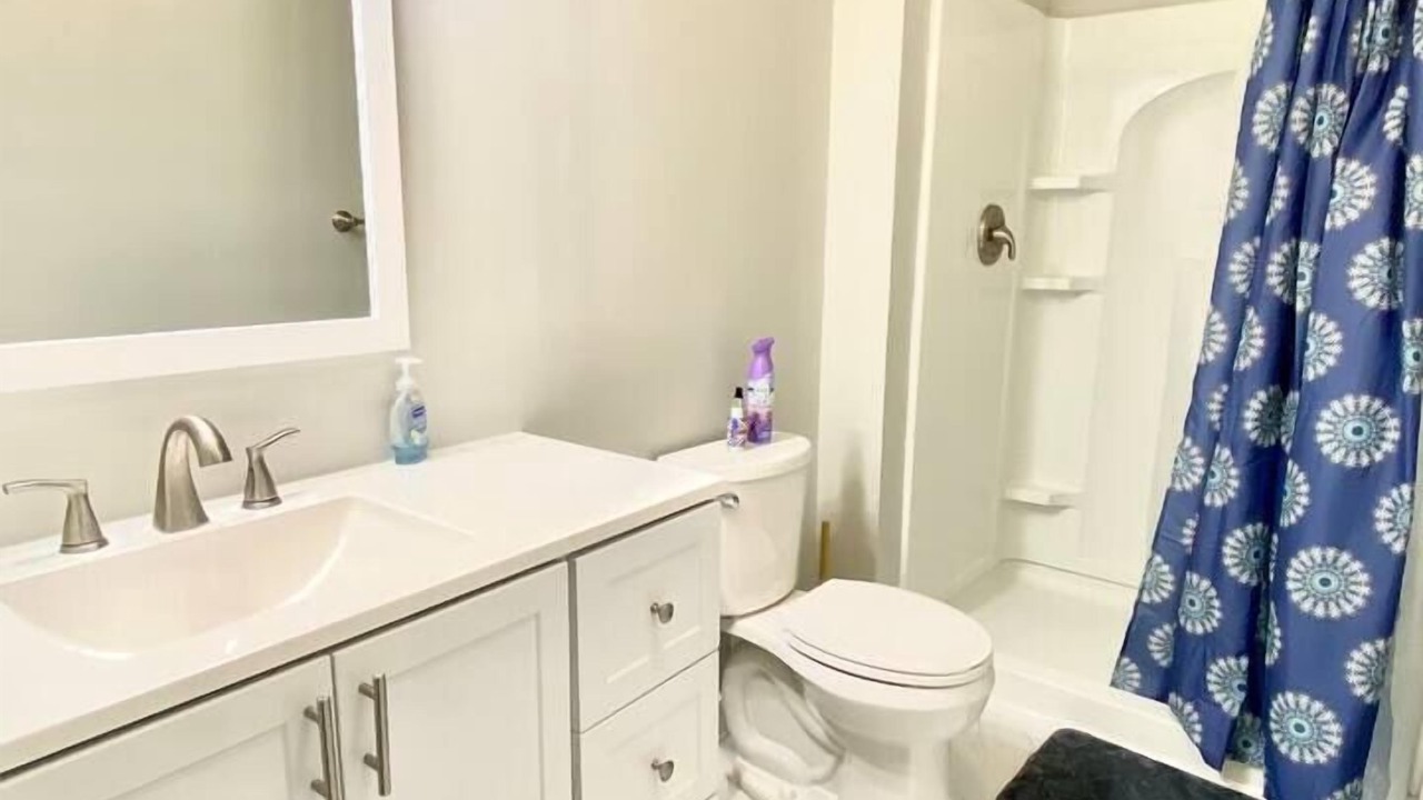 Photo of Bathroom in Hickory