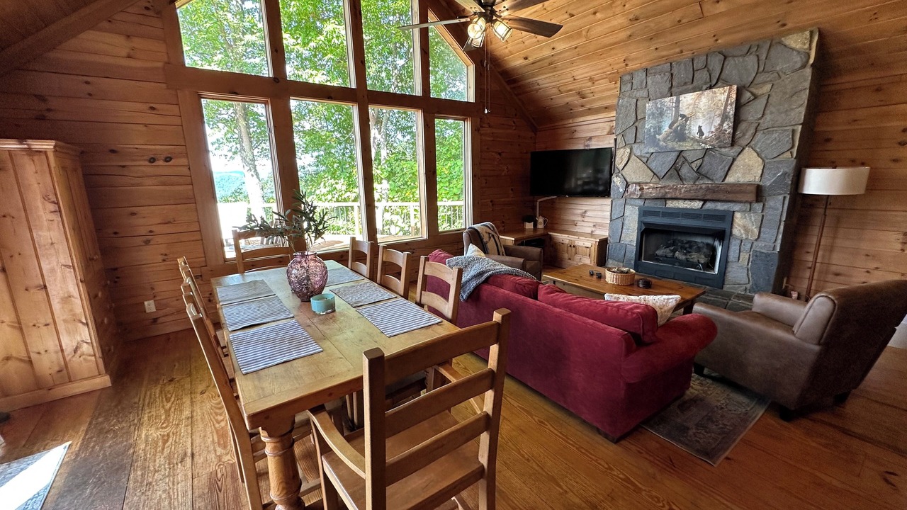 Photo of Bedroom in Maggie Valley