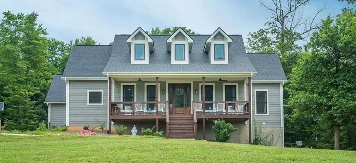 Photo of Others in Saluda