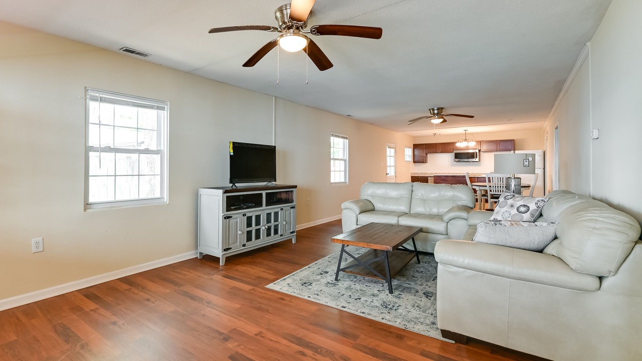 Photo of Livingroom in Edenton