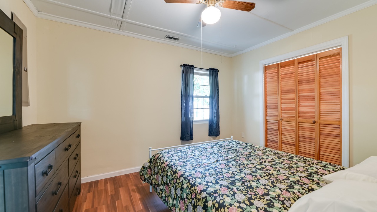 Photo of Bedroom in Edenton