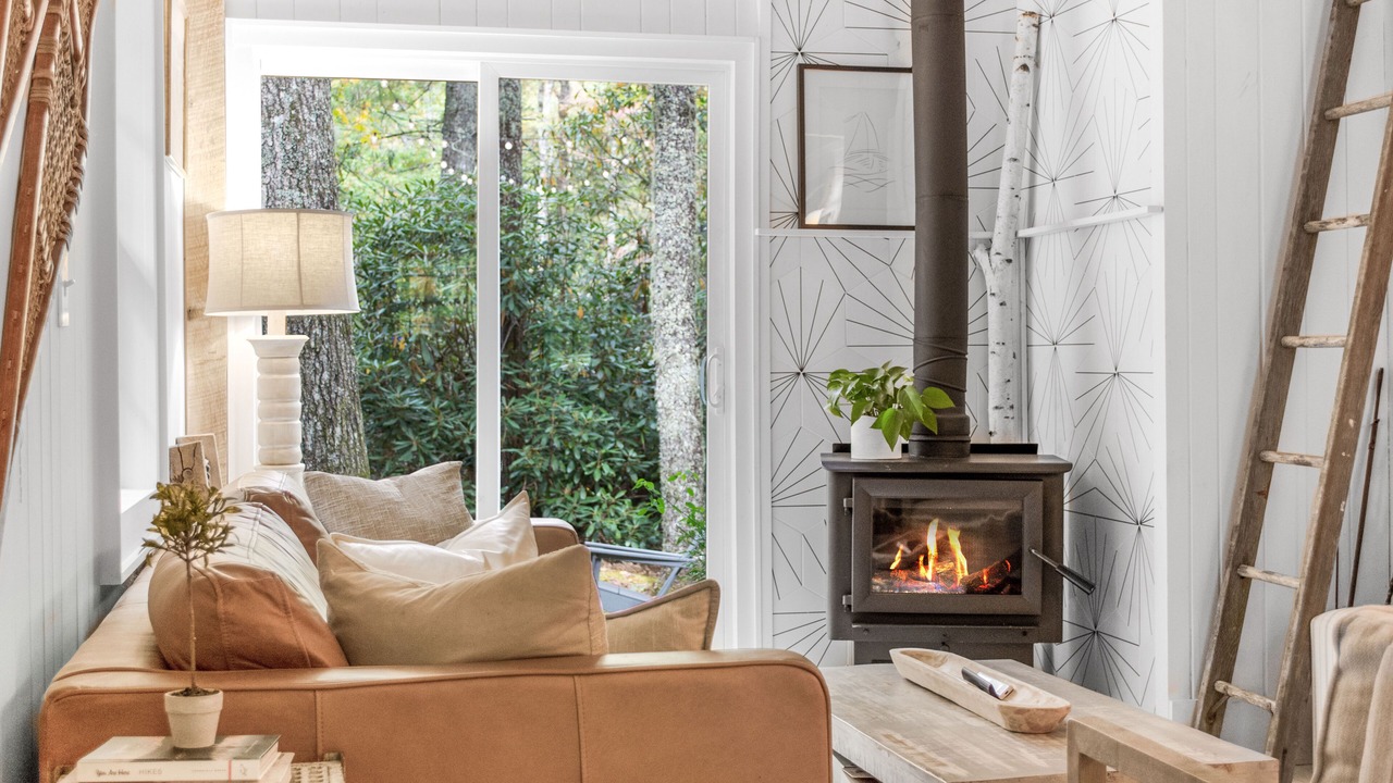 Photo of Livingroom in Mirror Lake