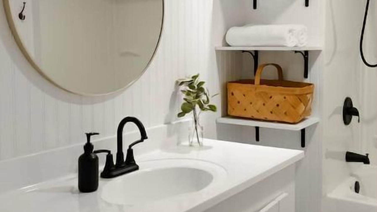 Photo of Bathroom in Murphy
