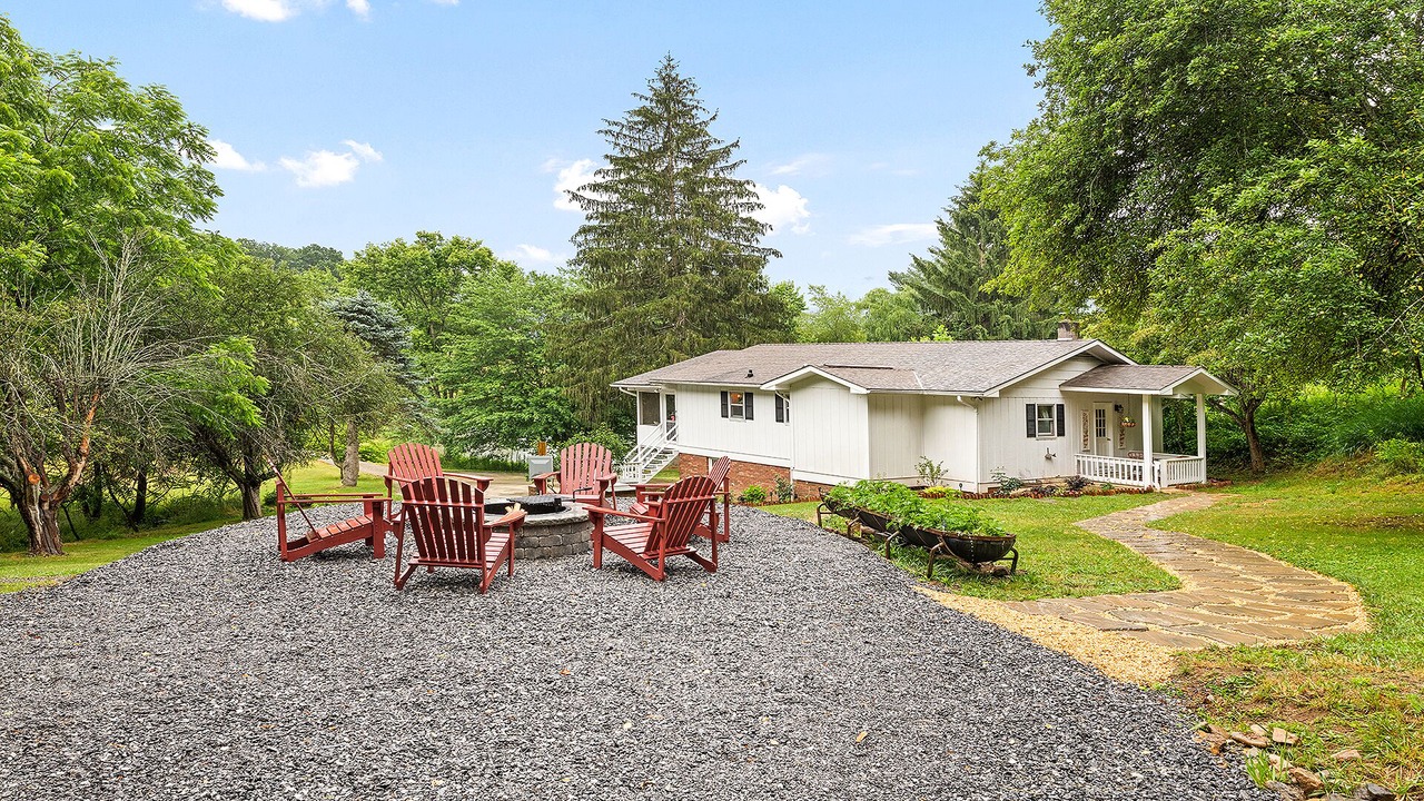 Photo of Patio Balcony in Waynesville