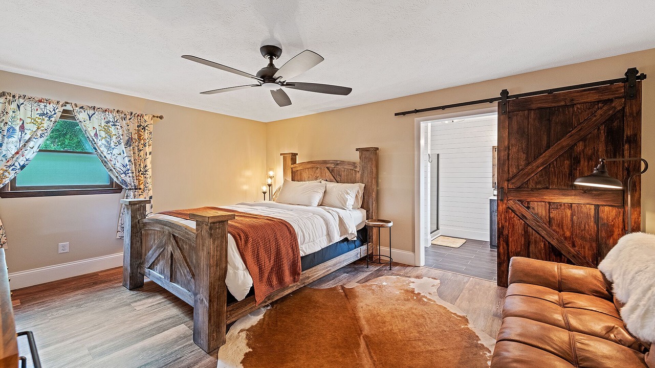 Photo of Bedroom in Waynesville