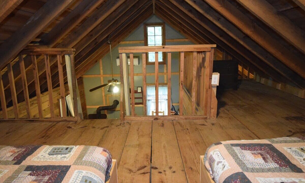 Photo of Bedroom in Saluda