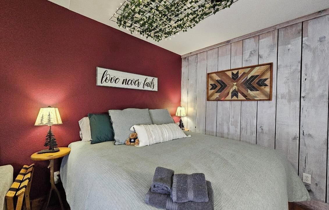 Photo of Bedroom in Saluda