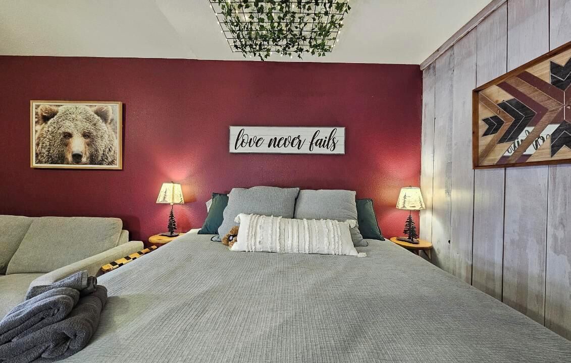 Photo of Bedroom in Saluda