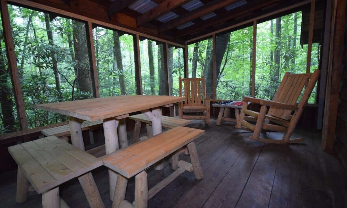Photo of Outdoor in Saluda