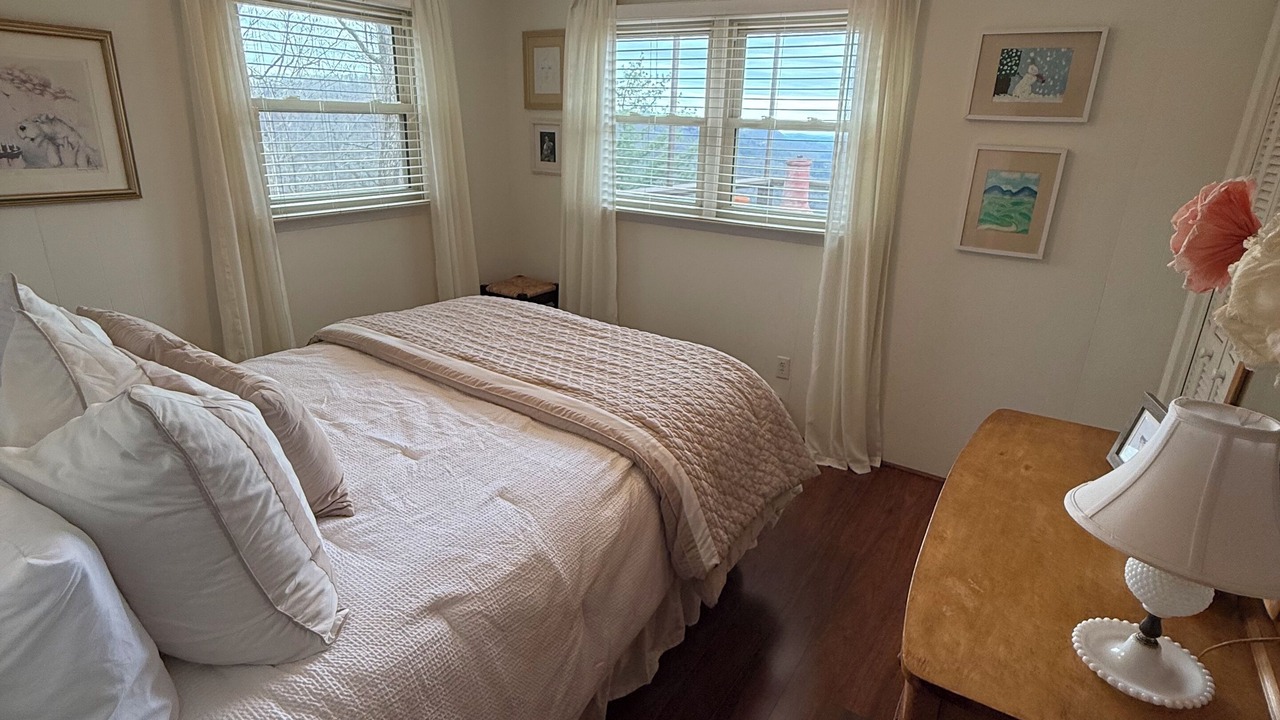 Photo of Bedroom in Blowing Rock